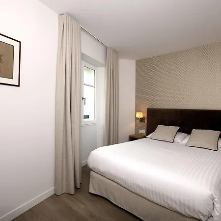 De La Nivelle Hotel 3*