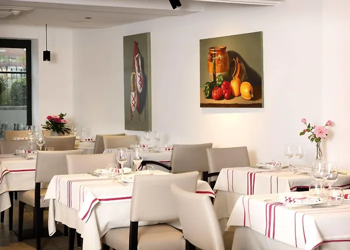 De La Nivelle Hotel 3*